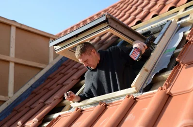 Pose de fenêtres de toit Velux à Landéhen